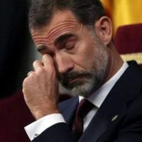 Su más sentido pésame: las pérdidas no se detienen y el Rey Felipe está de luto