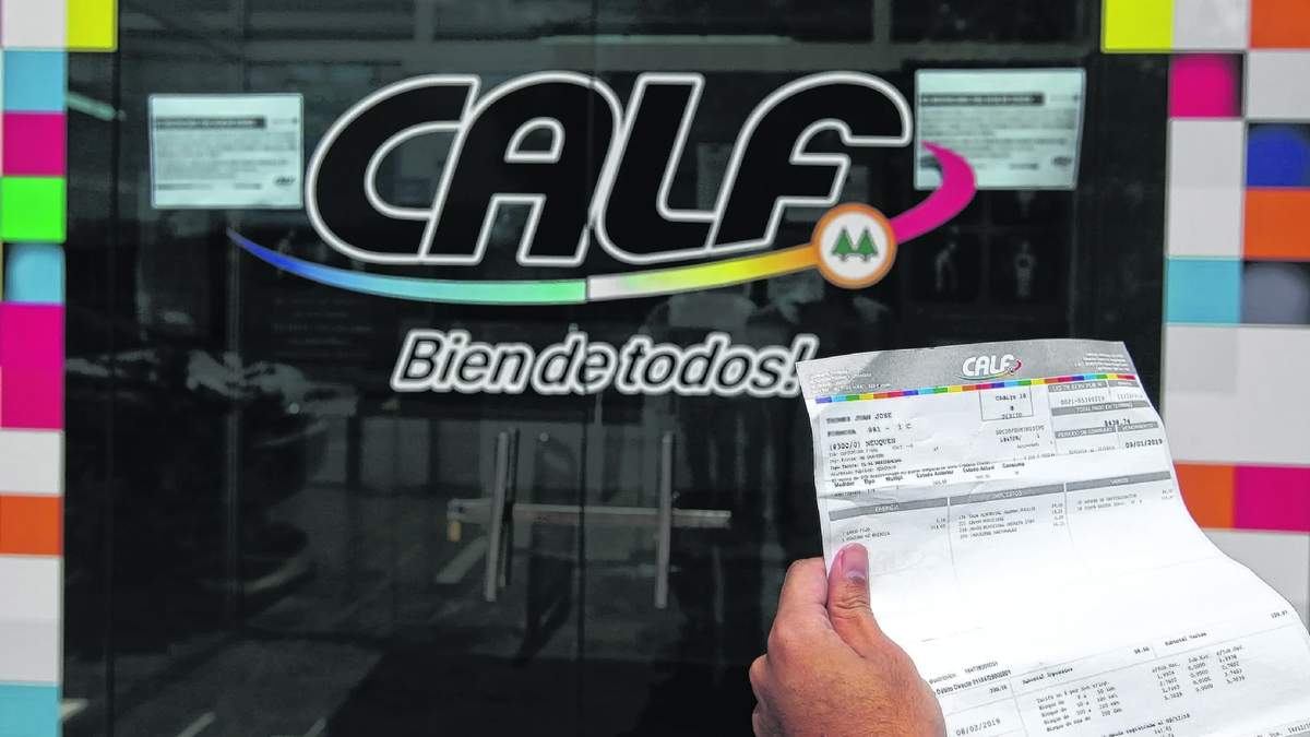 La tarifa eléctrica de la CALF en empresas subió más del 300%. Fuente: (Twitter)