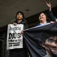 Los abogados apartados del caso Diego Maradona pidieron su restitución