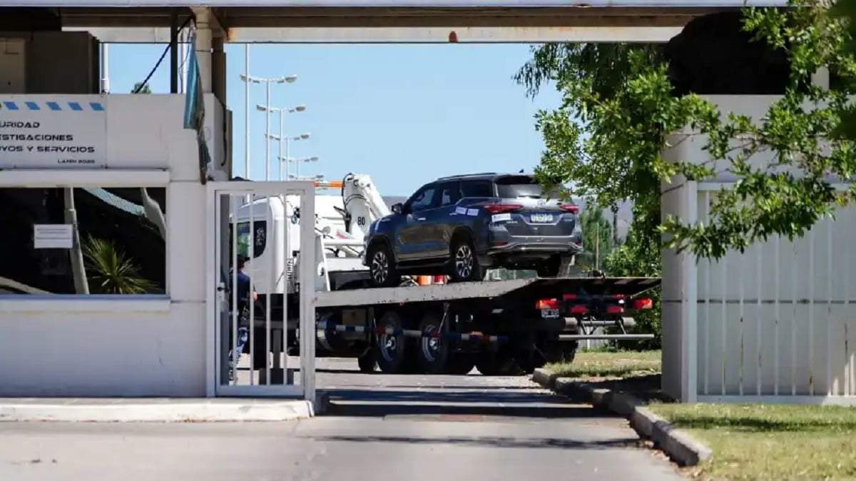 La camioneta de Gloria Ruiz, ya en un predio policial. Fuente (Cecilia Maletti)