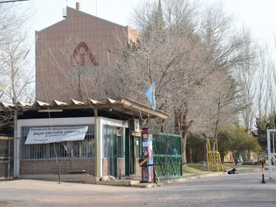 Organizaciones sociales respaldaron el pedido de continuidad de la gestión obrera en Cerámica Neuquén
