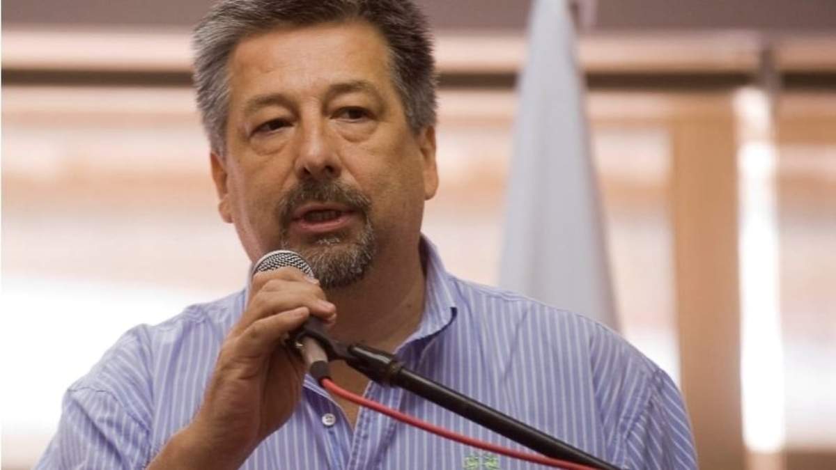 El abogado Manuel Benítez fue elegido como nuevo presidente de CAPMIN. Fuente: (Twitter)
