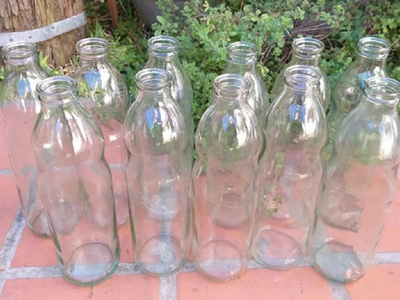 No tires las botellas de vidrio de pasta de tomate: así podés crear lo más hermoso y útil para tu casa