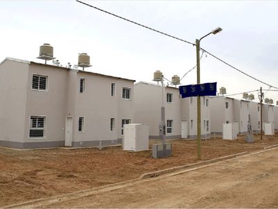 Cooperativa de Neuquén entregó viviendas, pero el Gobierno no habilitó el servicio de agua potable
