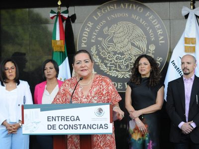 INE entrega constancias de mayoría relativa en la Cámara de Diputados