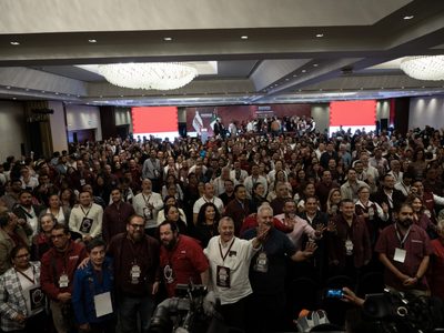 Morena celebra freno a aranceles y exalta liderazgo de Sheinbaum