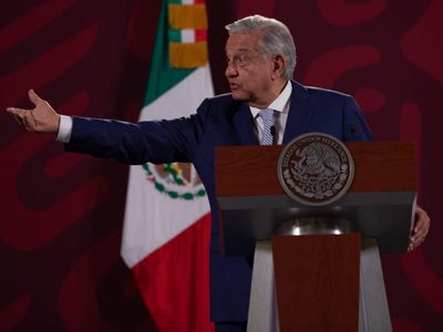"Actitud de zopilotes": esto dijo López Obrador sobre filtración del informe Ayotzinapa