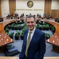 Lorenzo Córdova: “El hostigamiento al INE cruzó una frontera que jamás debió cruzarse"