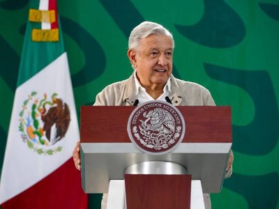 AMLO revira a Anaya: que haga lo que crea conveniente, es un "chueco", un "hipócrita"