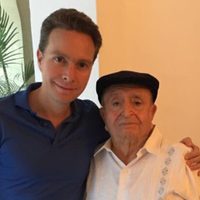 El "abuelo incómodo" de Manuel Velasco levanta la mano para la construcción del Tren Transístmico