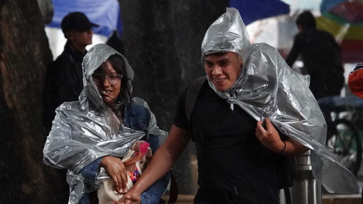 Chubascos y lluvias fuertes en el pronóstico para el jueves