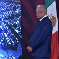 AMLO llamó a integrantes del INE a no dejarse presionar al repartir diputaciones plurinominales