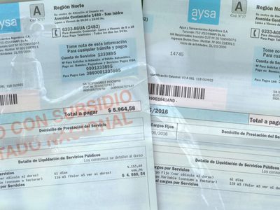 ¿Quiénes son los usuarios que tienen permiso para no abonar los servicios?