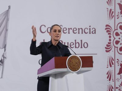 “En términos legales, lo pueden tener”: Sheinbaum sobre pensiones “doradas” de Zaldívar y Cordero