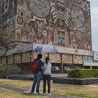 Por semáforo amarillo, UNAM anuncia clases presenciales para prácticas