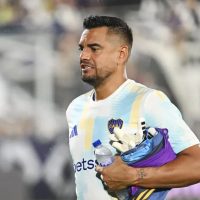 ¿Se acerca al fútbol uruguayo?: se define el futuro de Chiquito Romero en Boca