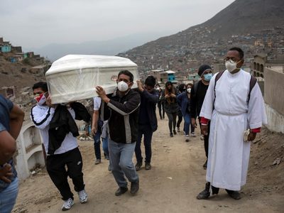 Perú quiere garantizarse el acceso rápido a la vacuna: cuatro ensayos en el país