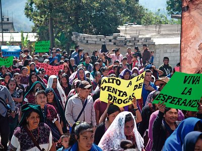 San Cristóbal de las Casas: Paz en los discursos y balas en las calles