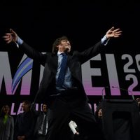 Javier Milei realiza el cierre de su campaña electoral este miércoles en el Estadio Movistar Arena