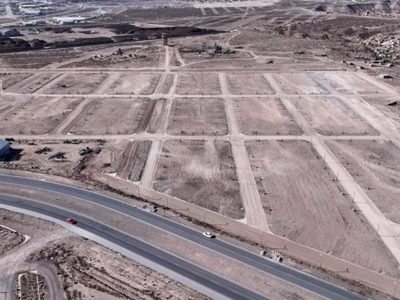 Reclamo al IPVU por retraso en la entrega de escrituras de las viviendas en el barrio Z1