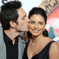 ¡Ya nada es lo mismo! El frío saludo de Mauricio Ochmann para Aislinn Derbez