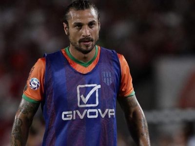 Cómo fue la estadía de Daniel Osvaldo en Banfield y los motivos de su salida