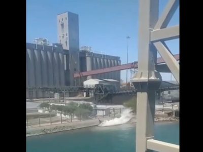 Grupo México derrama 3 mil litros de ácido sulfúrico sobre el Mar de Cortés (Video)