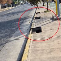 El colmo: repusieron las alcantarillas en la calle Boulogne Sur Mer y se las volvieron a robar