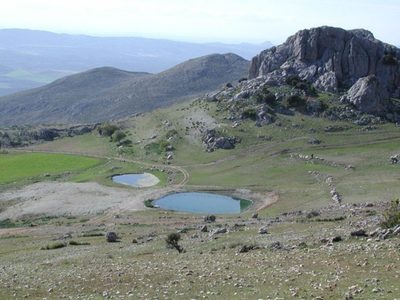 Más allá del azar: revelan conexiones ocultas entre sitios arqueológicos