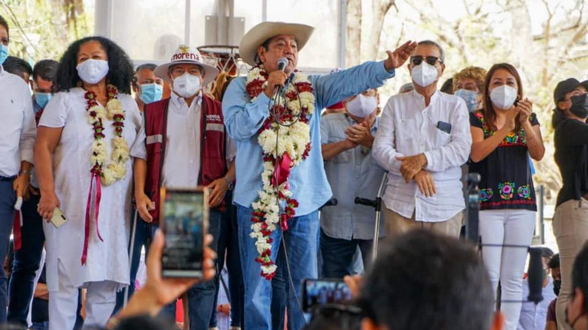 Félix Salgado Macedonio en un mitin en Zihuatanejo