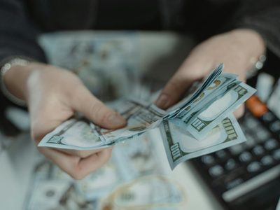 Sin cepo, un millón de personas compraron dólares