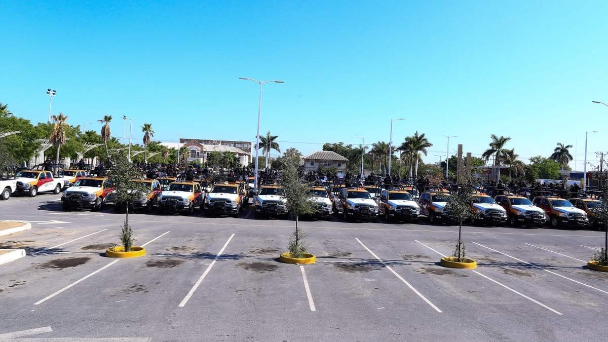 Entrega Gobernador cien patrullas más a la Guardia Estatal