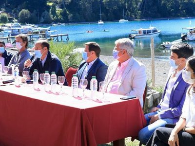 Omar Gutiérrez señaló que Villa La Angostura crece al ritmo de las obras