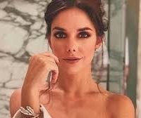 ¡Cuidado! Julieta Nair Calvo no aguanta el calor y vuelve locos a todos con esta postal "Estás re fu