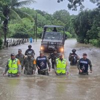 Marina y Ejército activan plan de emergencia por inundaciones al sur de Quintana Roo