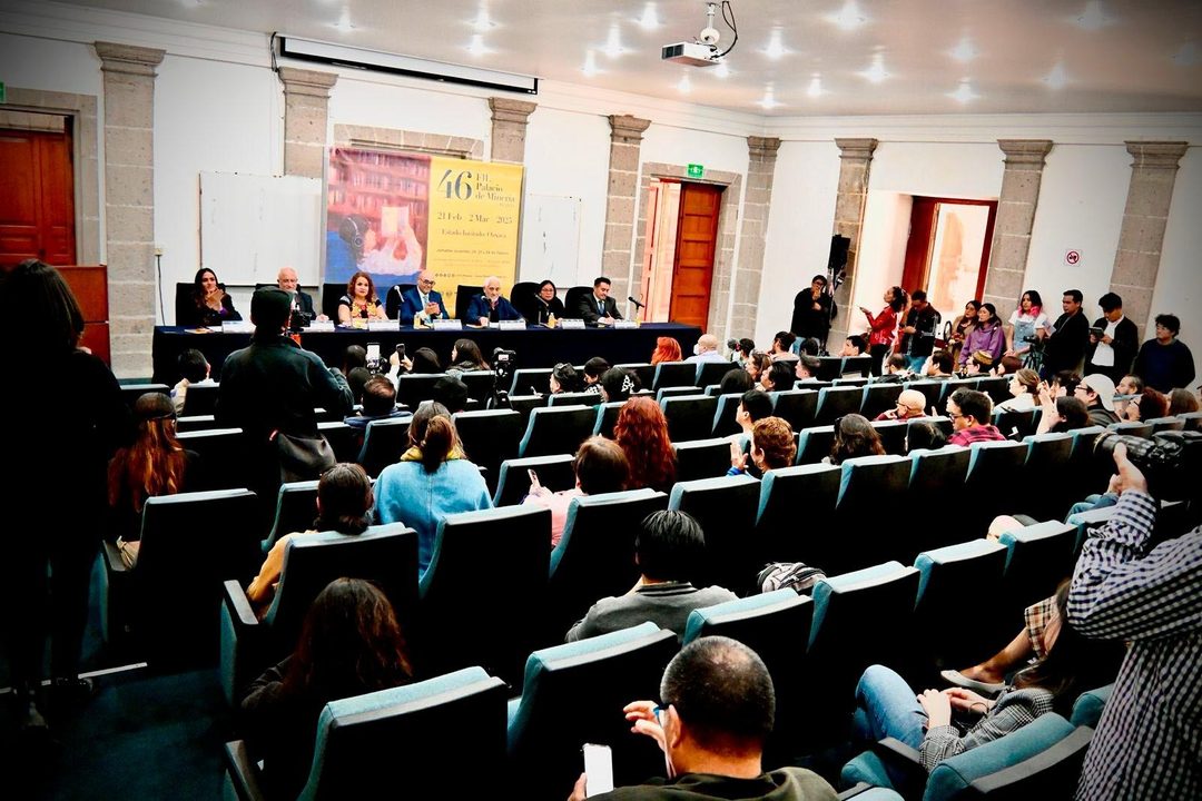 Conferencia para la programación. Foto Cortesía FIL Palacio de Minería