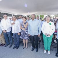 Juárez Cisneros exige al magisterio demuestre que entregó plazas irregulares en Guerrero