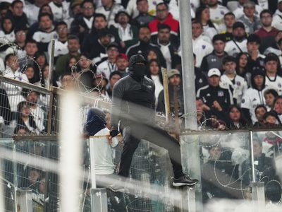 Tragedia en la Libertadores; mueren dos personas por estampida afuera de estadio de Chile