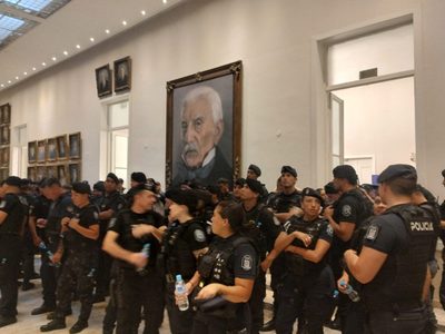 Por San Jorge y posibles manifestaciones, la Legislatura incrementó la custodia policial