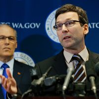 Y fiscal de Washington lo demanda por veto a musulmanes