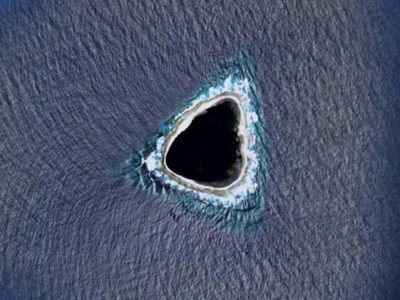 Usuarios de Google Maps descubren "agujero negro" en el Océano Pacífico