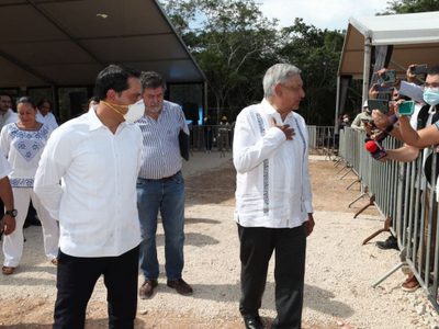 Gobernador de Yucatán clama por ayuda a AMLO tras daños por lluvias y covid-19