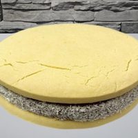 Si te gusta el alfajor de maicena, hacelo en torta con esta receta increíble y original que vas a amar
