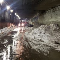 Hombre muere de hipotermia; su auto quedó varado por la granizada en Tlalnepantla