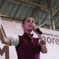 Claudia Sheinbaum realiza gira por Navolato, Sinaloa, entre acarreos y porras… al presidente