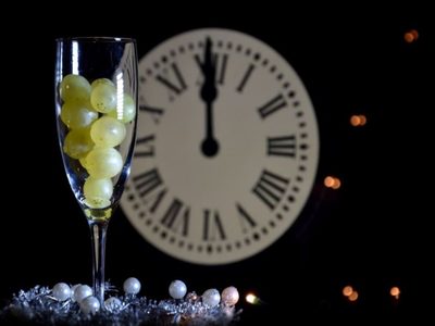 Latinoamérica se suma a la tradición de comer 12 uvas a la medianoche