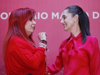 Claudia Sheinbaum elogia la "valentía" de Layda Sansores por difundir los audios de "Alito" Moreno