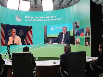 Alberto Fernández propuso un canje de deuda por acciones climáticas