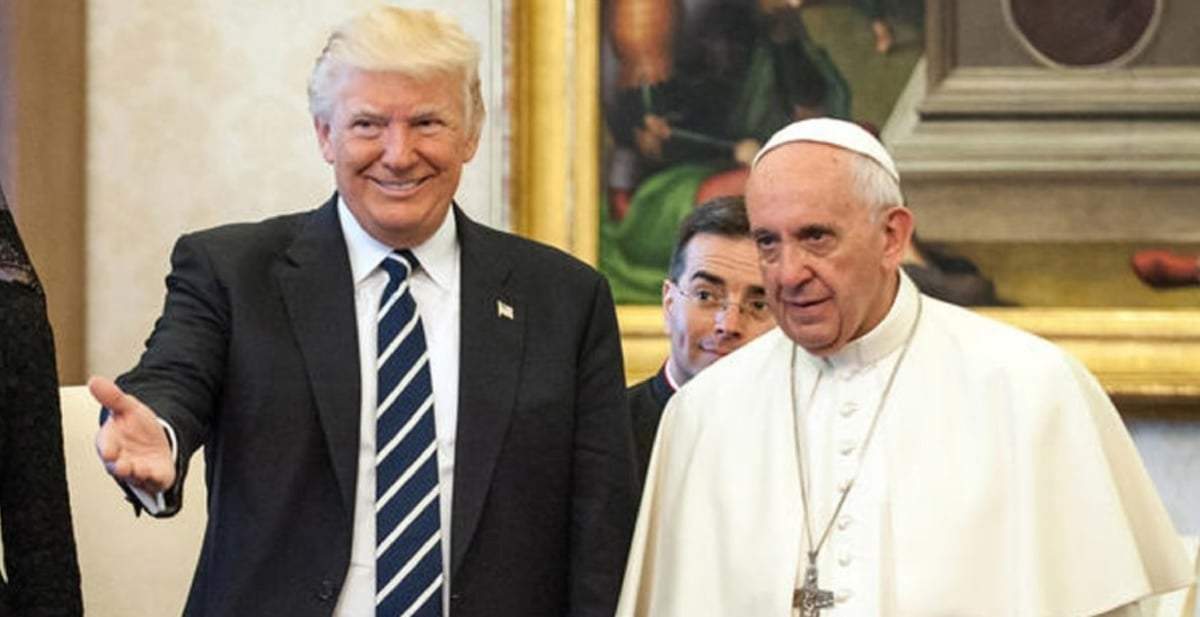 Donald Trump con el Papa Francisco