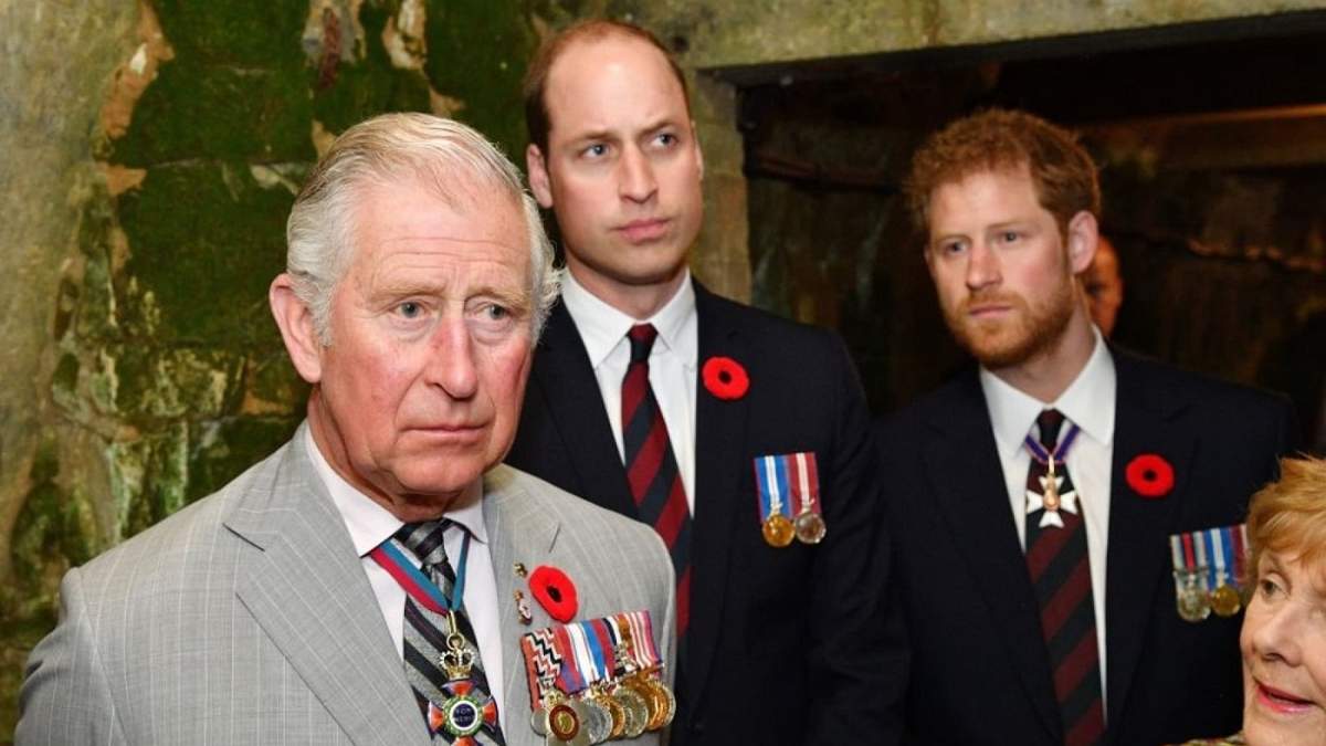 Harry, el príncipe Carlos y el príncipe William. Fuente: (Twitter)
